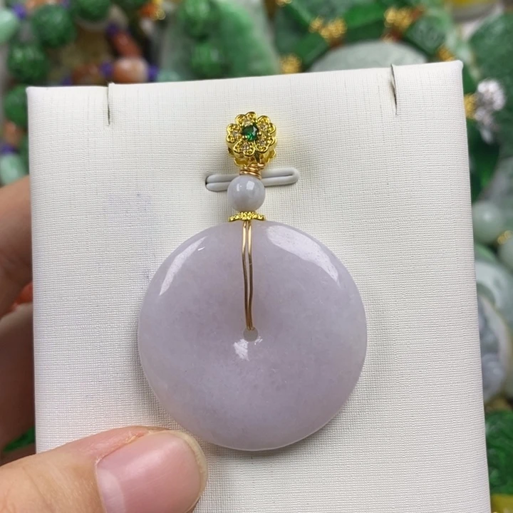 翡翠未镶嵌吊坠(赠链)