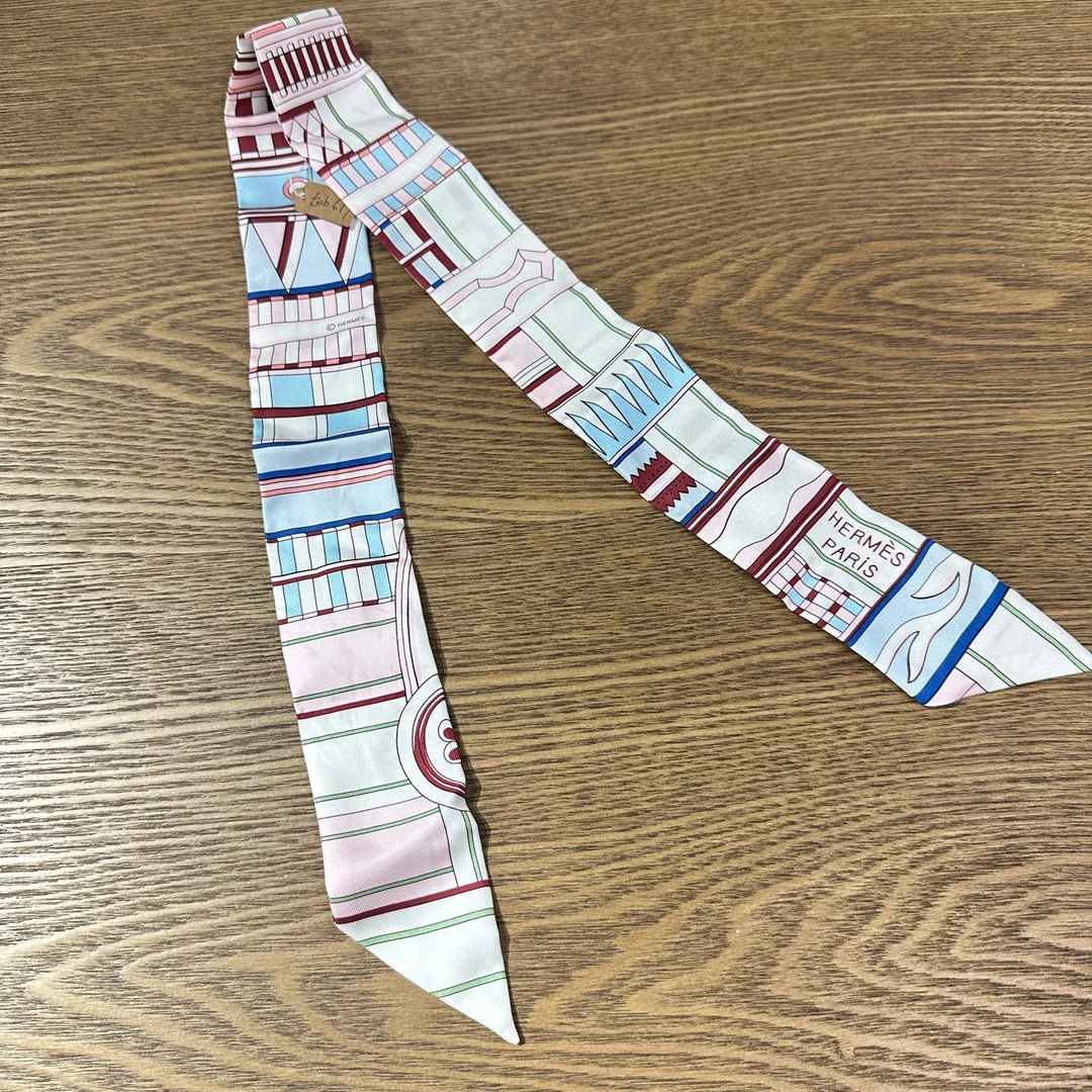 99新 Hermes/爱马仕 tob677 /“环形旋转”丝巾