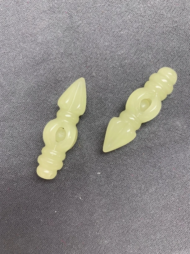 H003和田玉降磨杵挂件手工雕刻