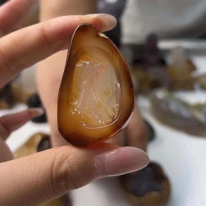 玛瑙/玉髓颈饰未镶嵌