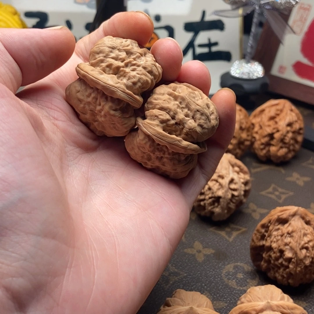 文玩核桃吊坠蛤蟆