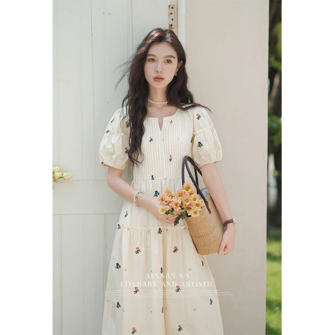 【粉丝福利】鹿向南《乔伊斯花园》法式碎花连衣裙夏新裙女LXN30702