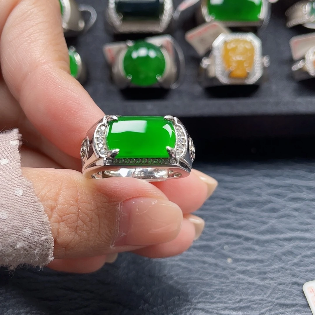 王***振银S925镶嵌戒指翡翠天然A货翡翠没运费险3557