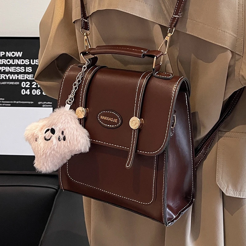 高级感复古手提包包女式2025年夏季流行百搭通勤单肩包斜挎小方包