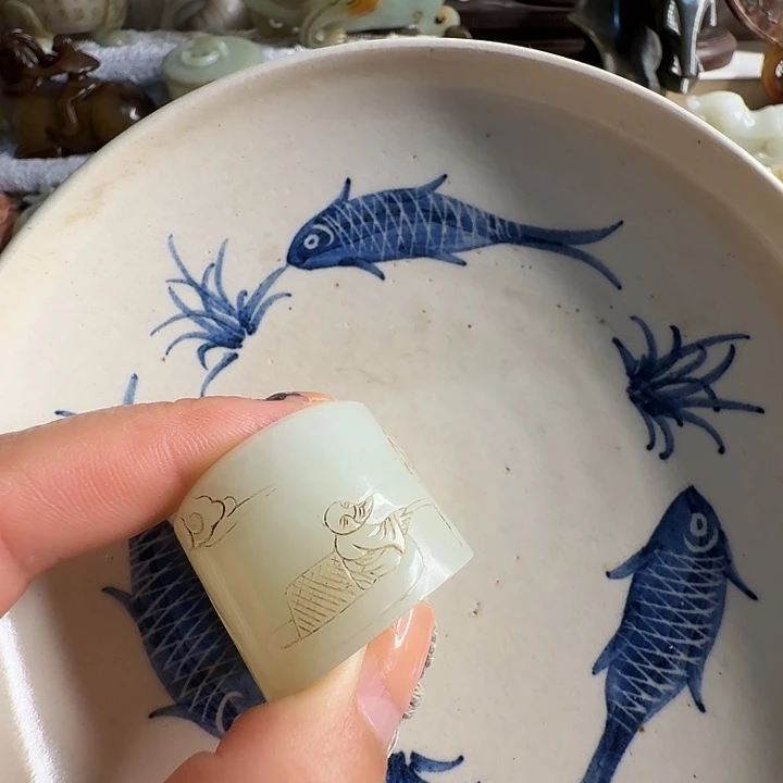 三***足瓷片新号开播瓷器一个