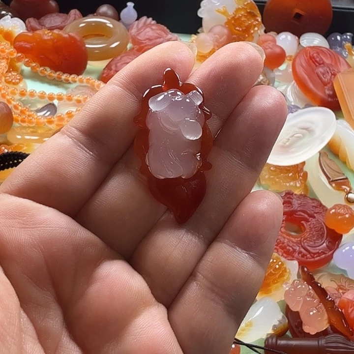 玛瑙/玉髓颈饰未镶嵌涵*