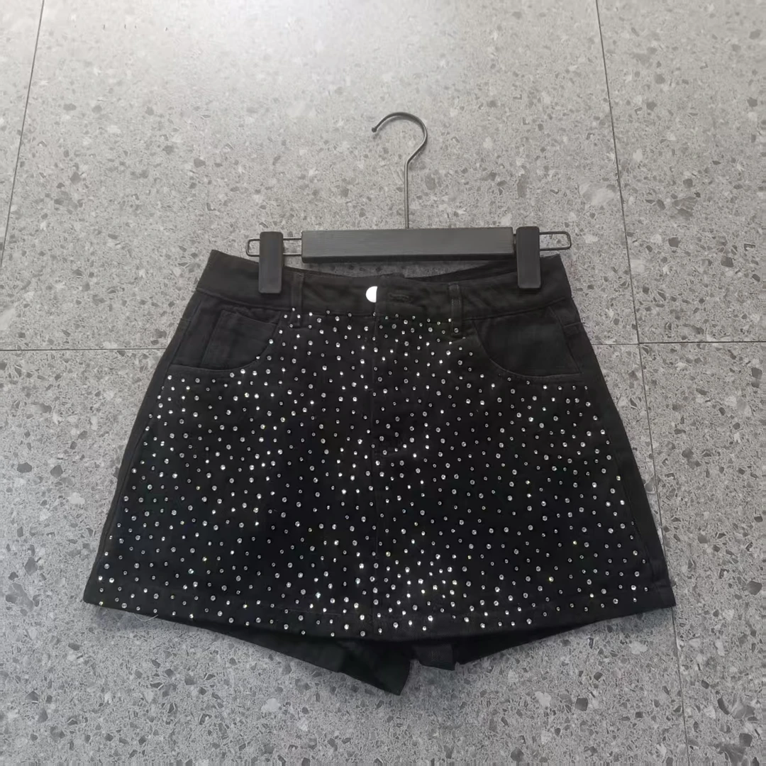 3109轻奢女款时尚短裤SXZY-C