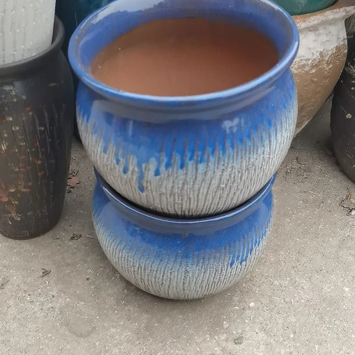 红陶口18高16瑕疵两个