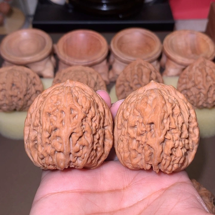 文玩核桃把件明*爱南疆