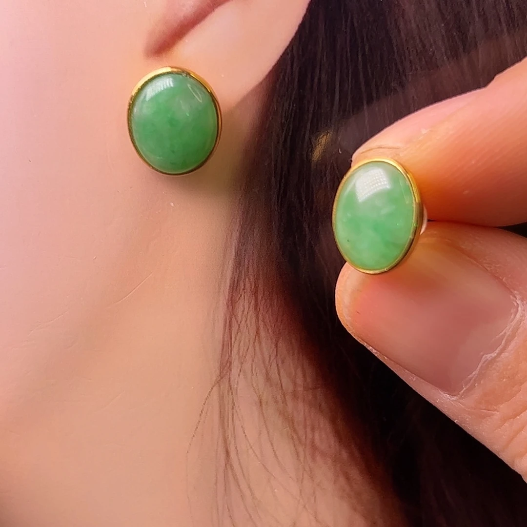 翡翠18K金镶嵌耳饰耳钉