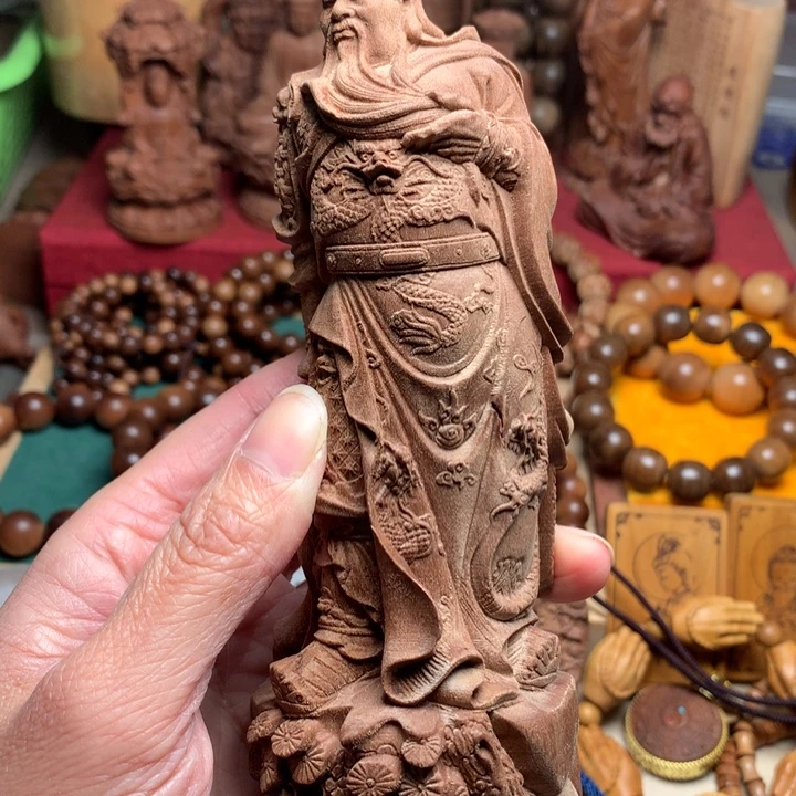 檀香木把件老山檀关二爷瑕疵