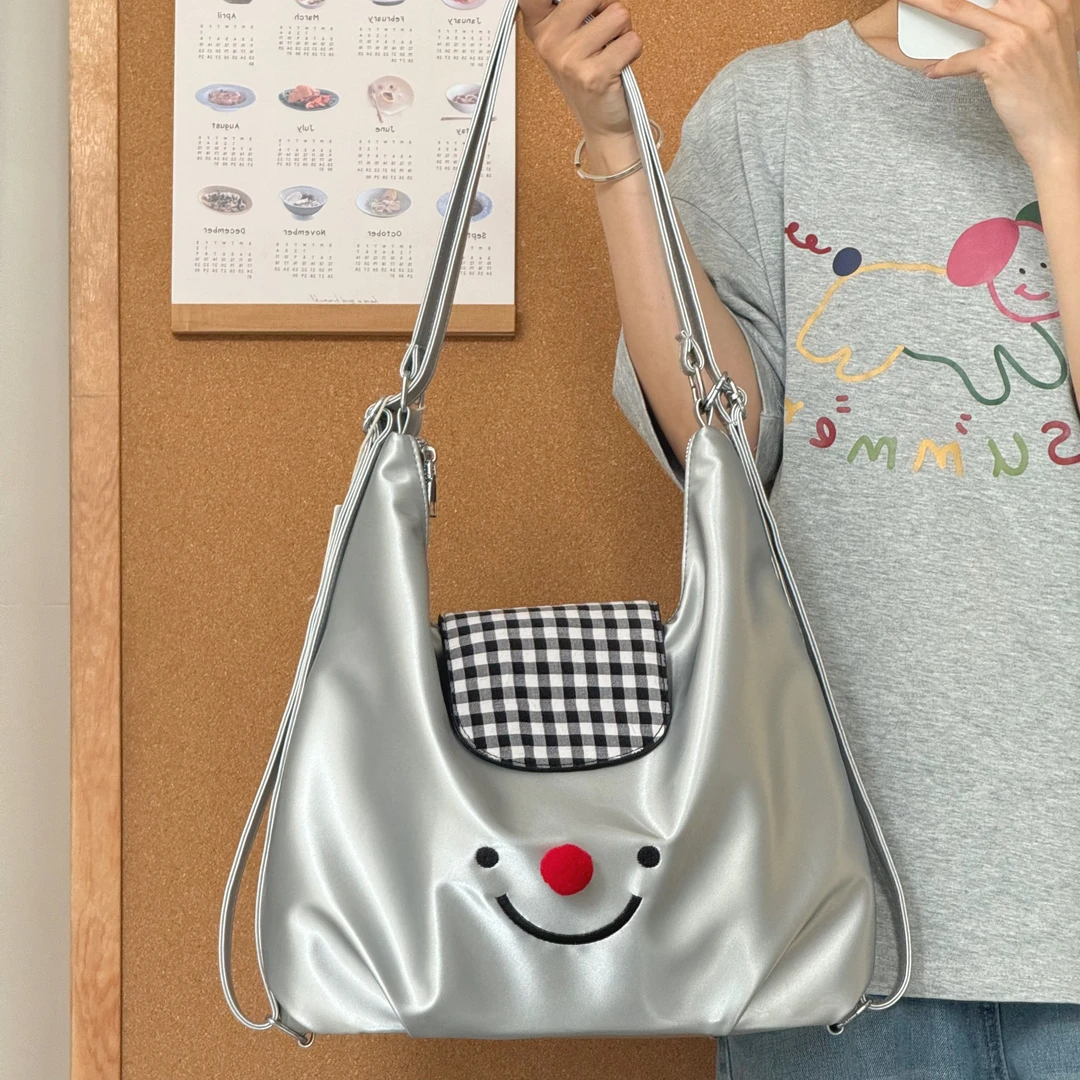 一张同学小众卡通大容量一包多背H23银色