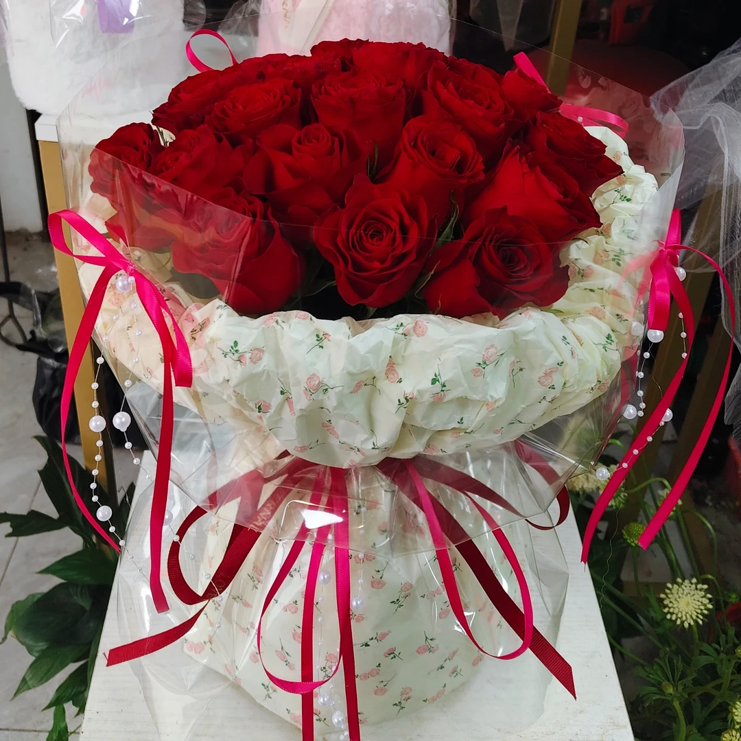 214情人节送女朋友老婆19朵高原红奶油风花束