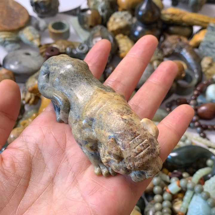 岫岩河磨玉（透闪石质玉）未镶嵌笔搁