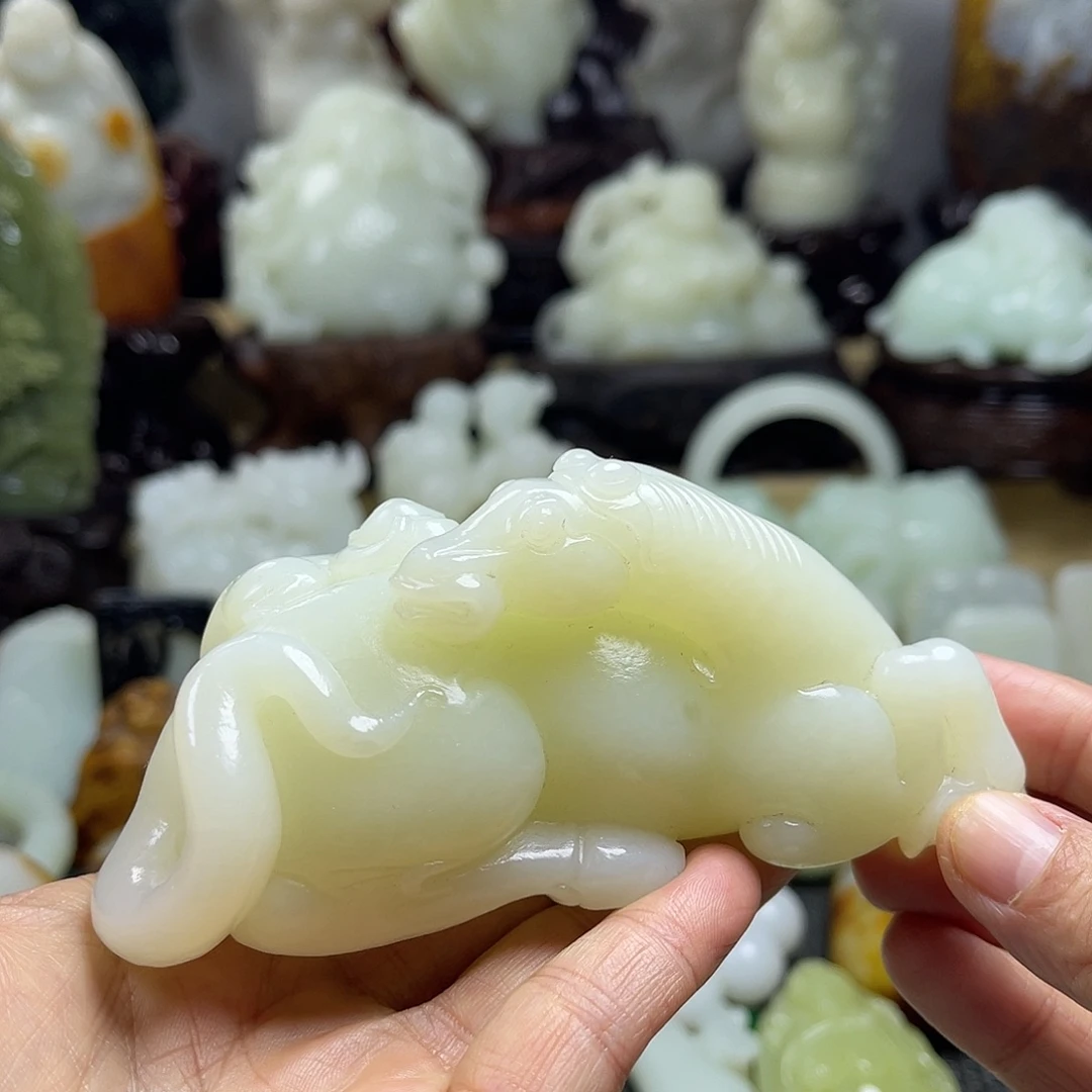 和田玉（糖玉）未镶嵌挂件