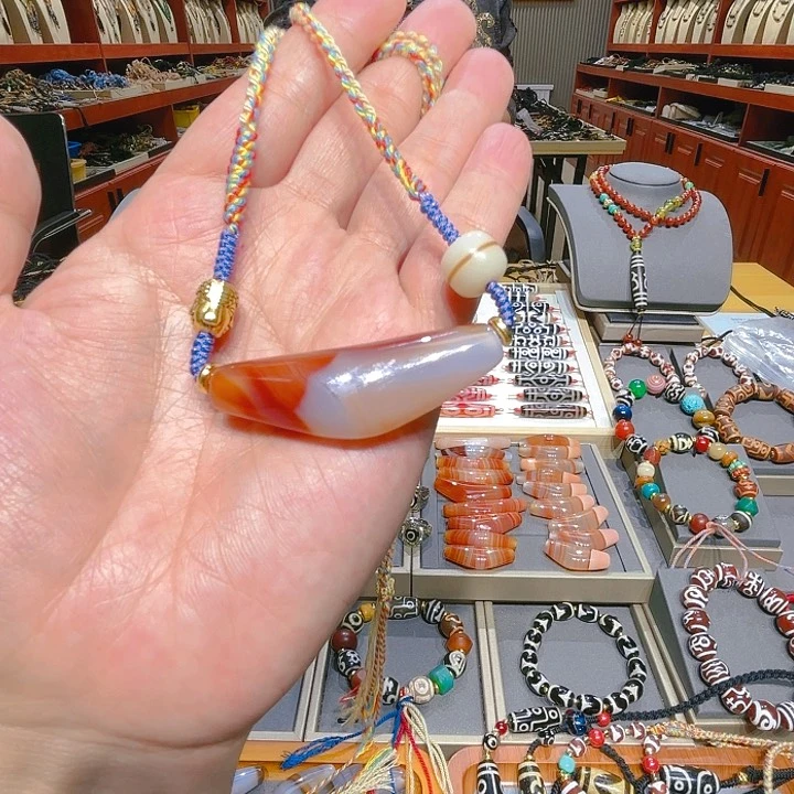 未镶嵌玛瑙/玉髓珠宝奇石