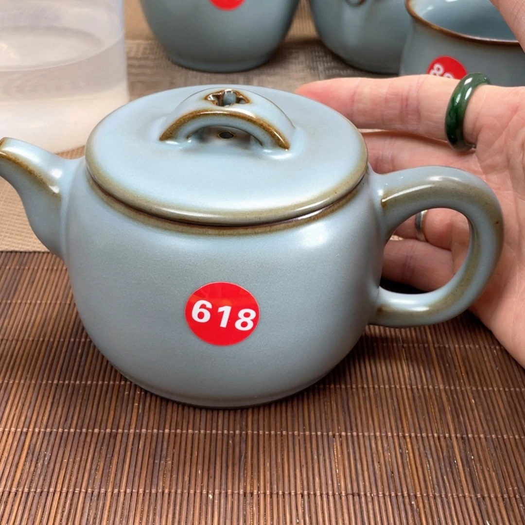 瓷片。。。。。。。。。。。。。。。。