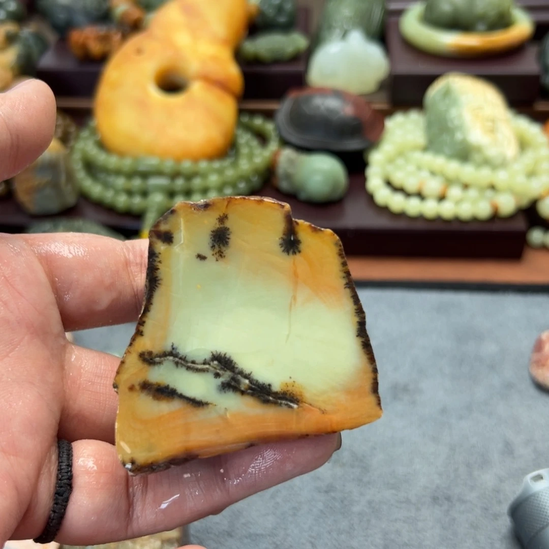 和田玉未镶嵌珠宝奇石