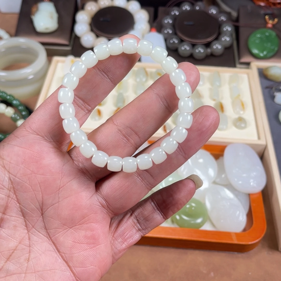 和田玉未镶嵌手串