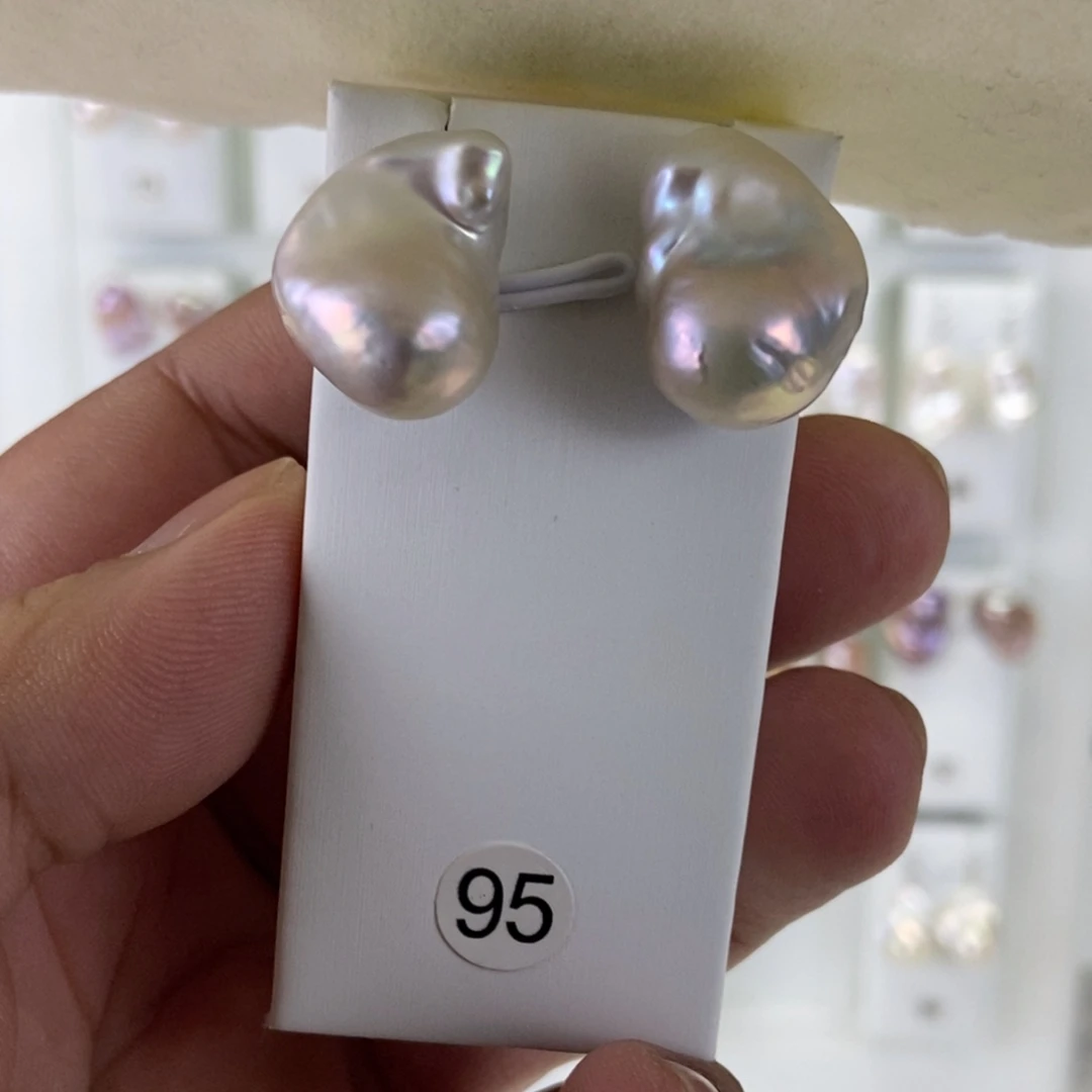 ****里淡水珍珠耳饰银S925镶嵌