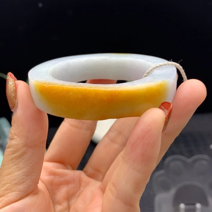 定制翡翠未镶嵌翡翠手镯