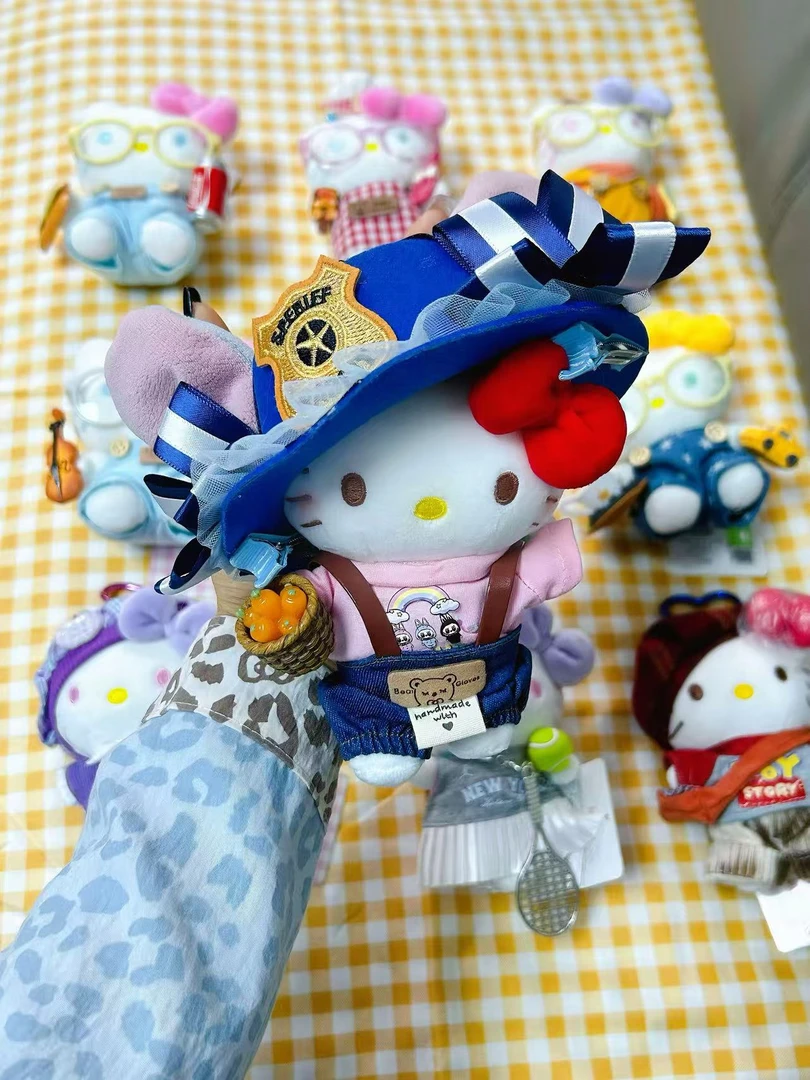 正品三丽鸥，HelloKitty情侣可爱包包挂件公仔玩偶装饰礼物