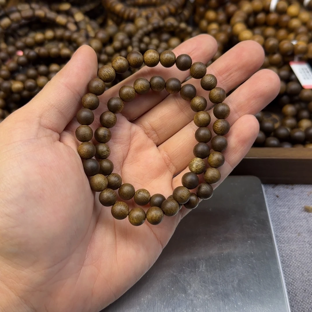 沉香碎屑沉香勾丝+08海南莺歌绿圆珠双圈99沉