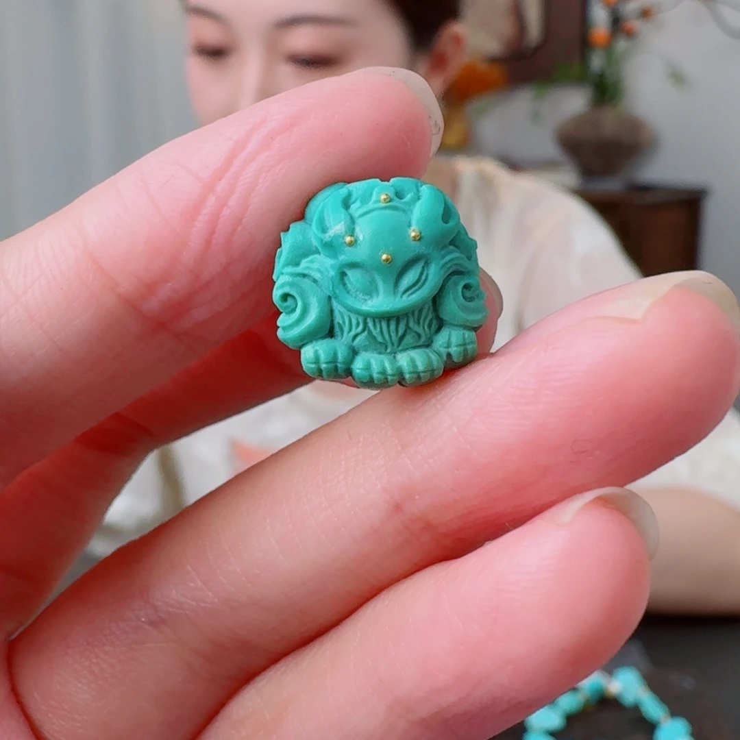 未镶嵌绿松石珠宝奇石