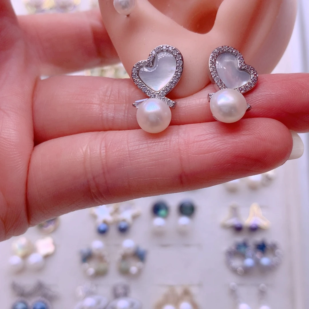 合金耳饰淡水珍珠