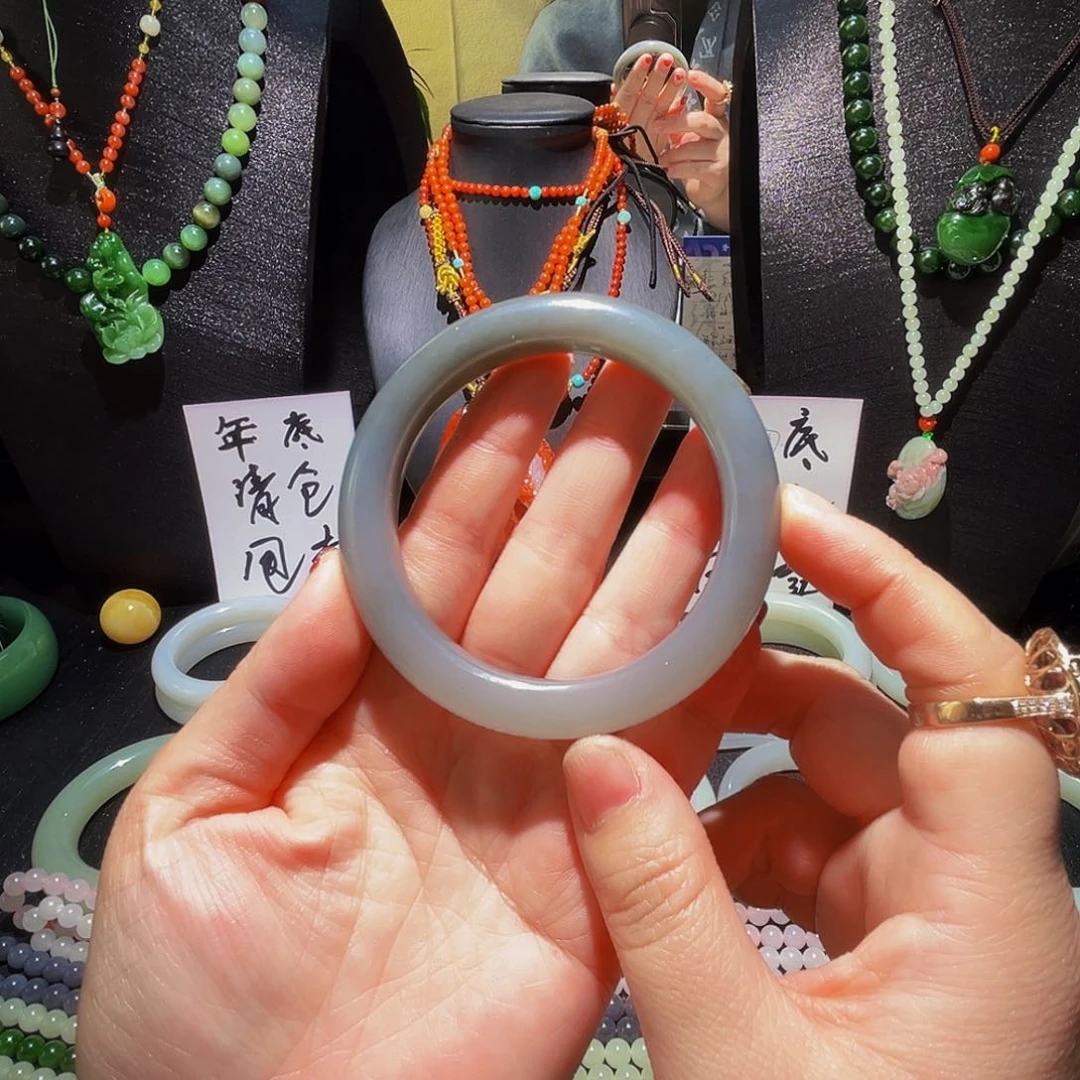 未镶嵌手镯和田玉青海60圈口