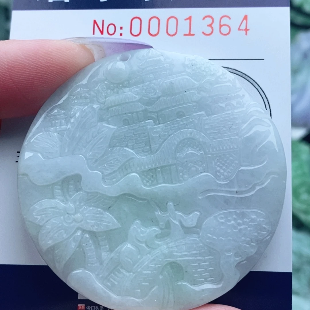 吊坠(不含链)未镶嵌翡翠