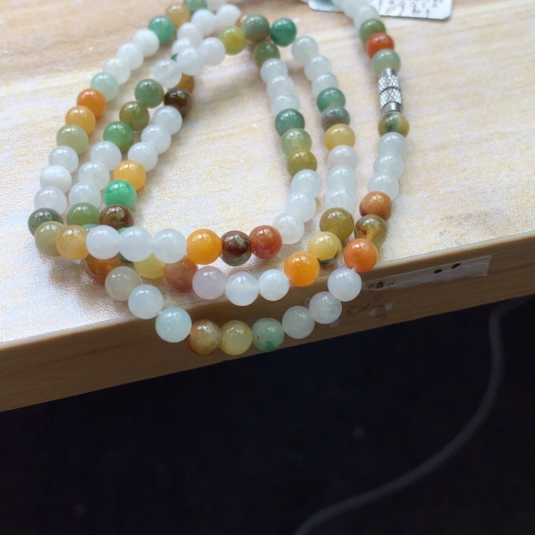 翡翠颈饰未镶嵌吊坠