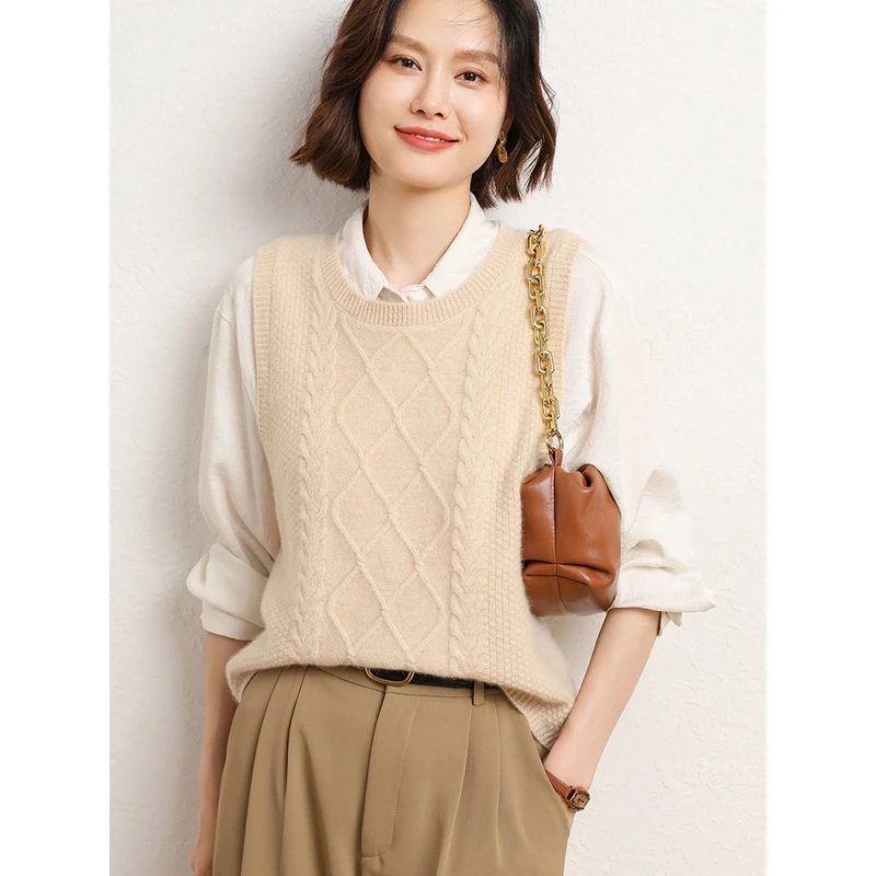 100%纯羊毛针织马甲女圆领秋冬新款扭花背心无袖外穿坎肩毛衣