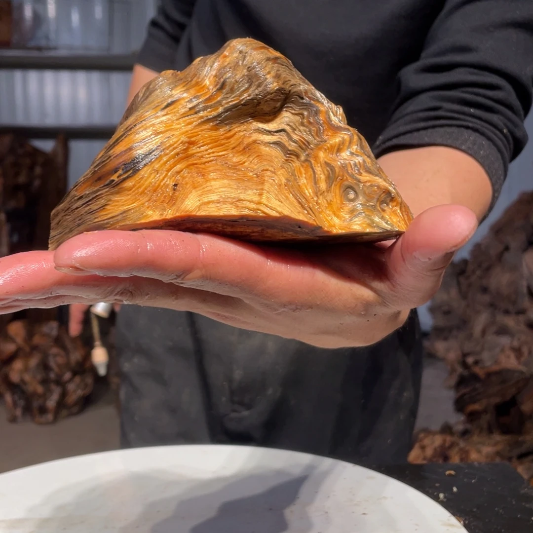 飛***木猛子琥珀木摆件99