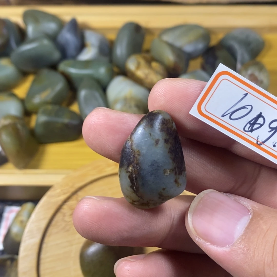 沙***！和田玉（糖玉）未镶嵌挂件