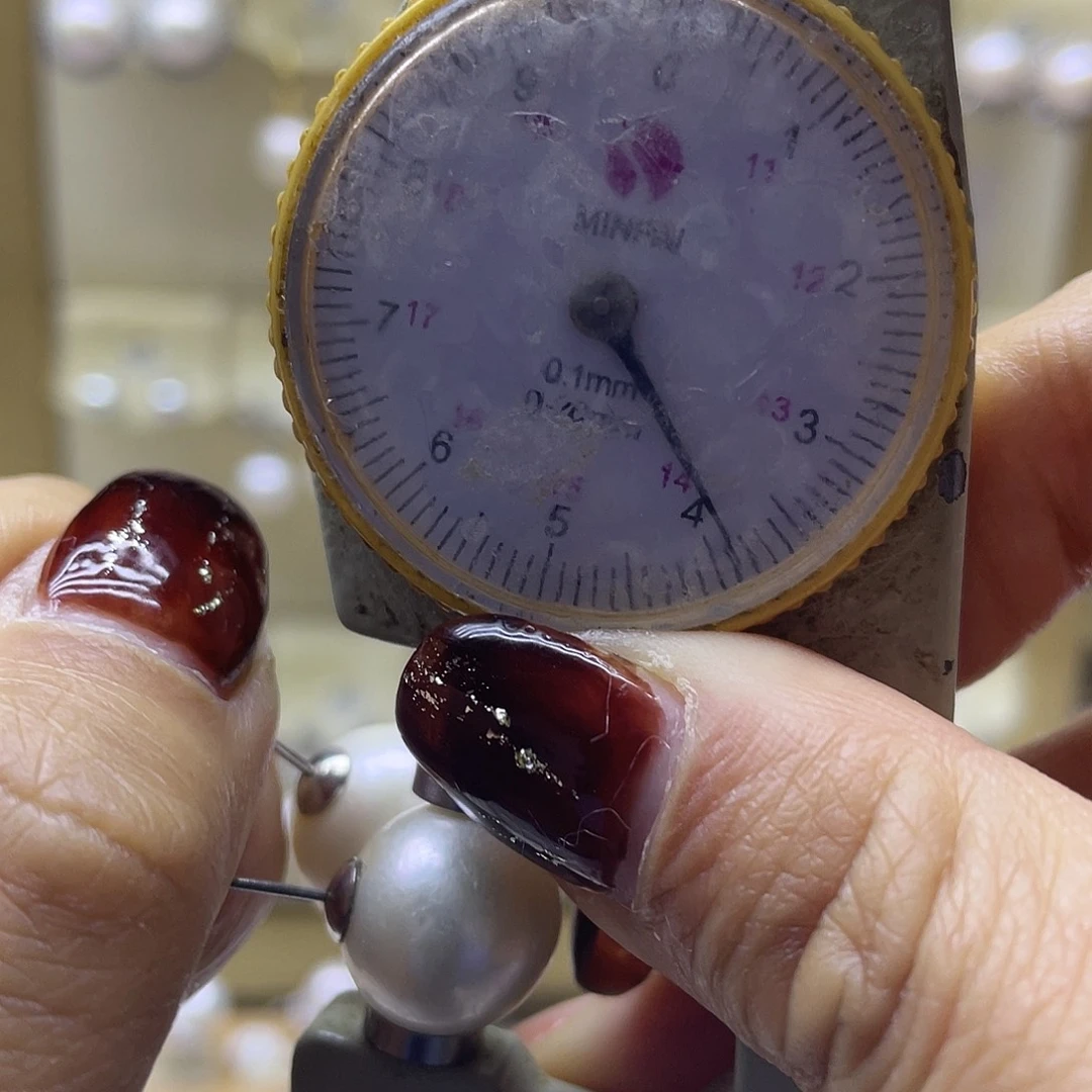 银S925镶嵌耳饰淡水珍珠