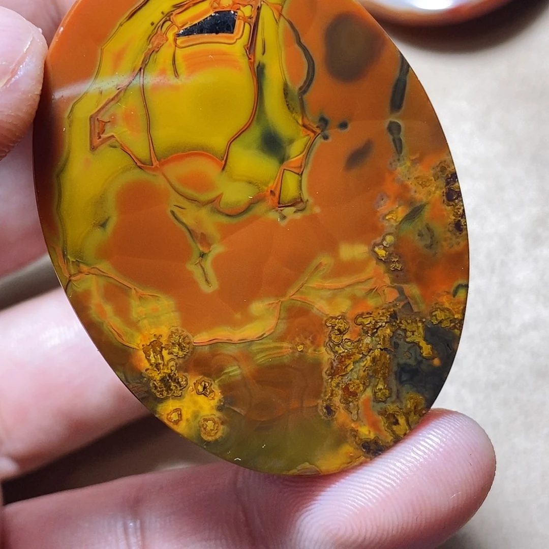 玛瑙/玉髓颈饰未镶嵌维*