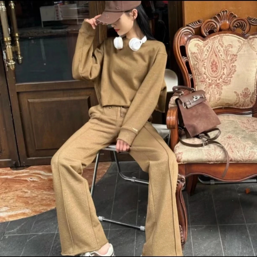 AMASS/阿玛施早春新款雅丹风显瘦时尚舒适短款宽松卫衣5300936