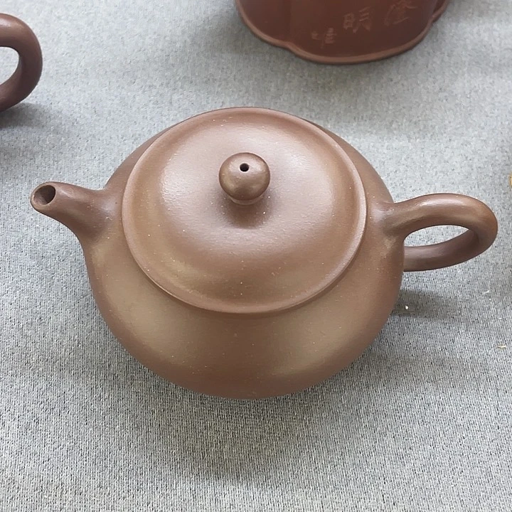 紫砂茶壶Z****?微瑕壶明炉