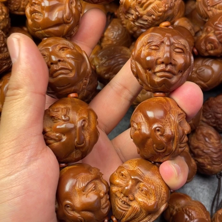 王***王橄榄核吊坠橄榄核