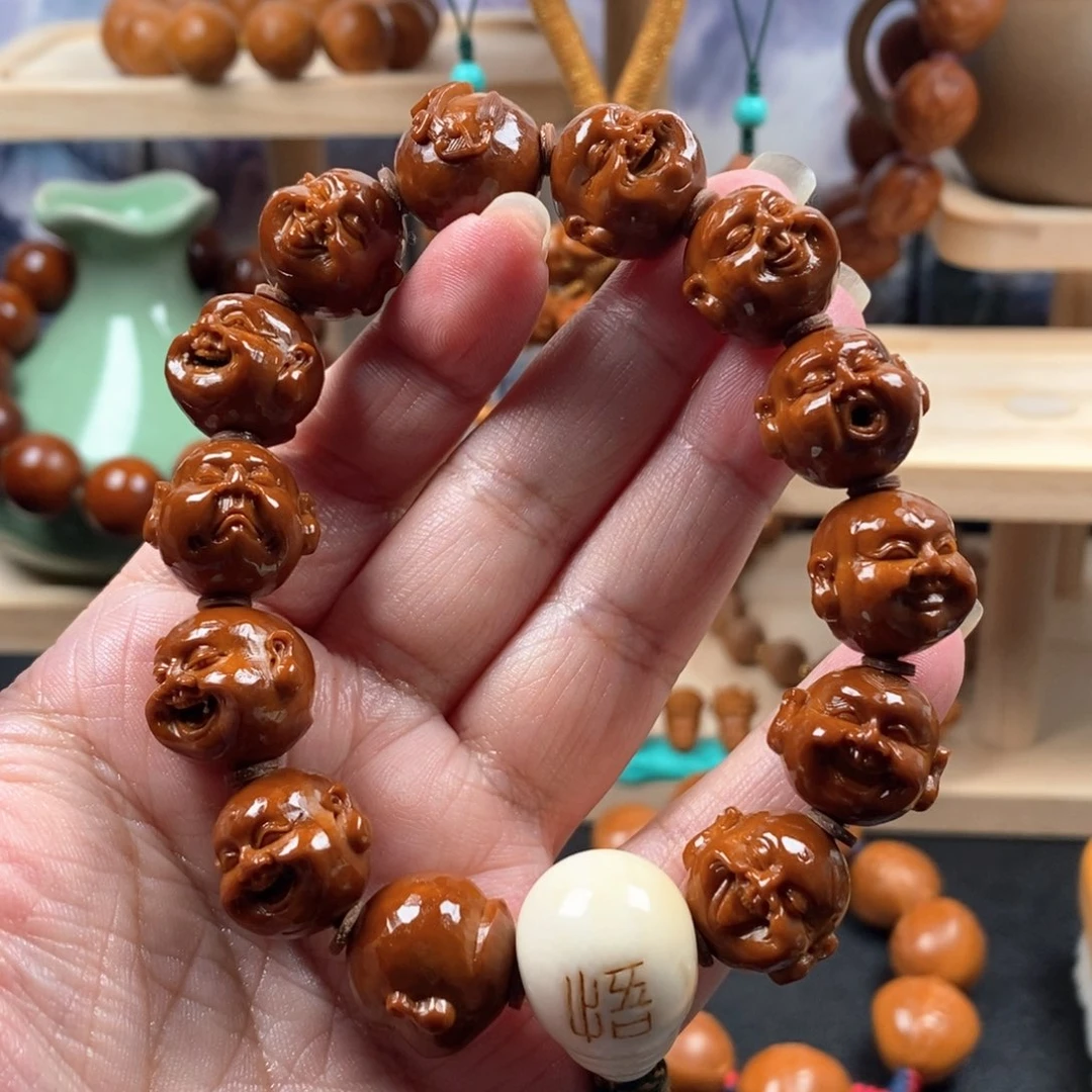 欢***哥手串橄榄核人生百态