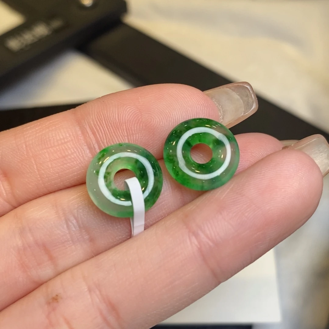 翡翠耳饰未镶嵌甜甜圈