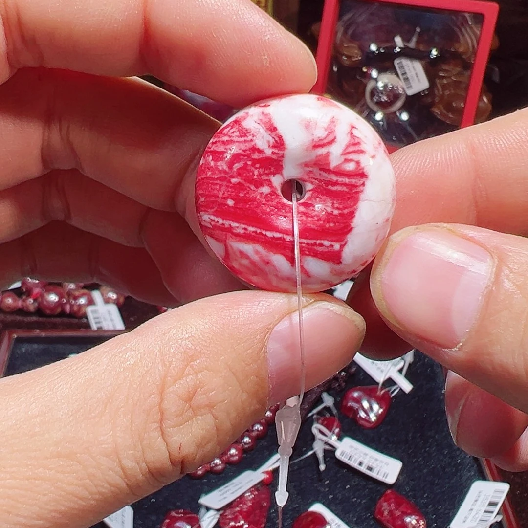 天然辰砂天然朱砂扣子