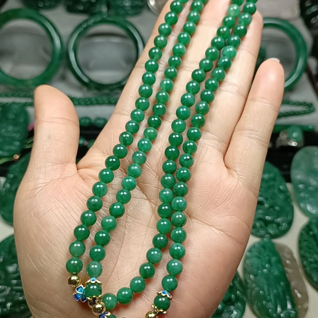 独山玉项链未镶嵌