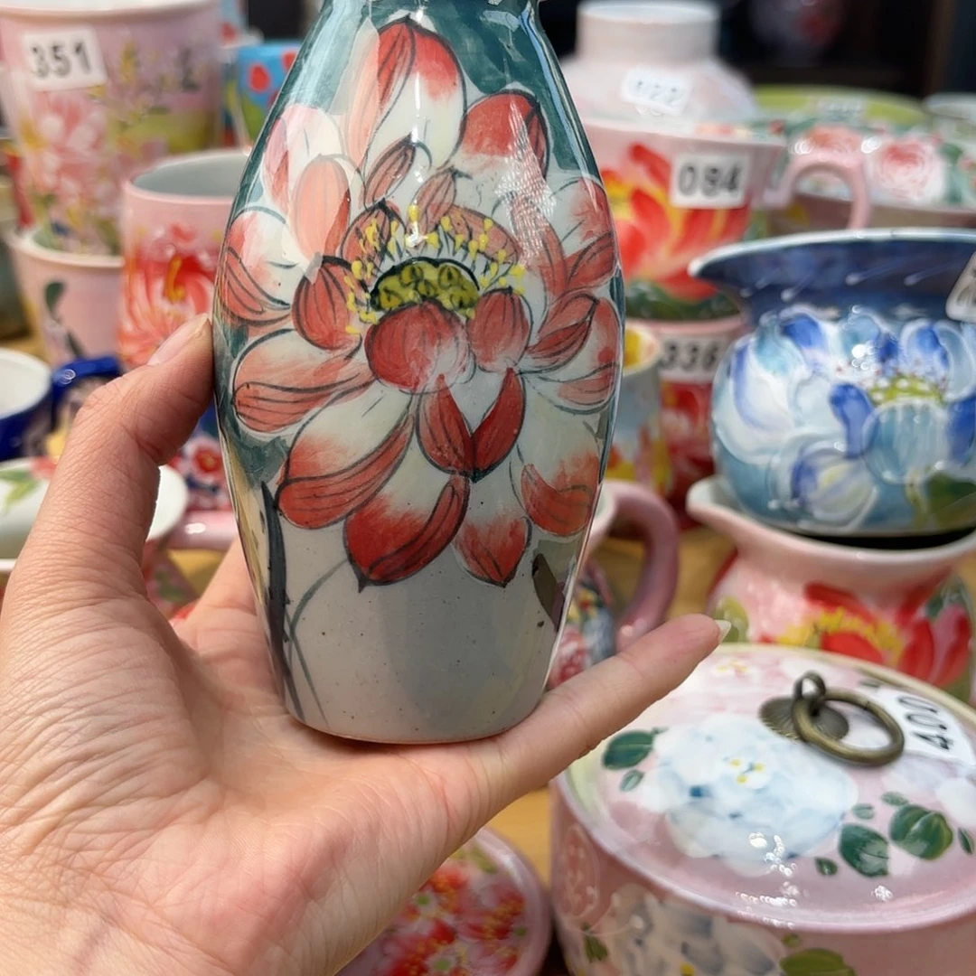 瓷片兔兔盖茨。兔兔