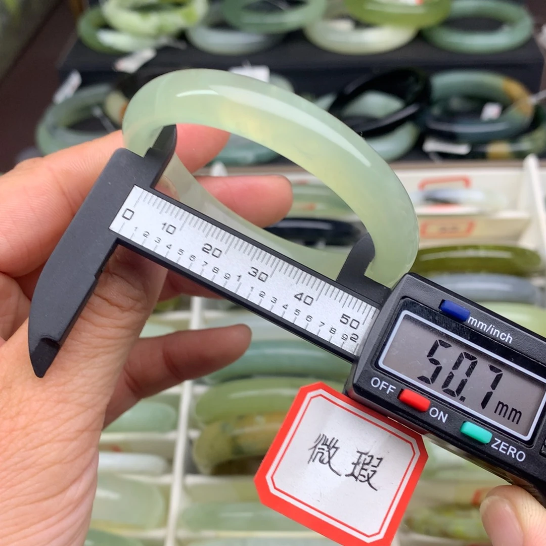 蛇纹石玉未镶嵌手镯22