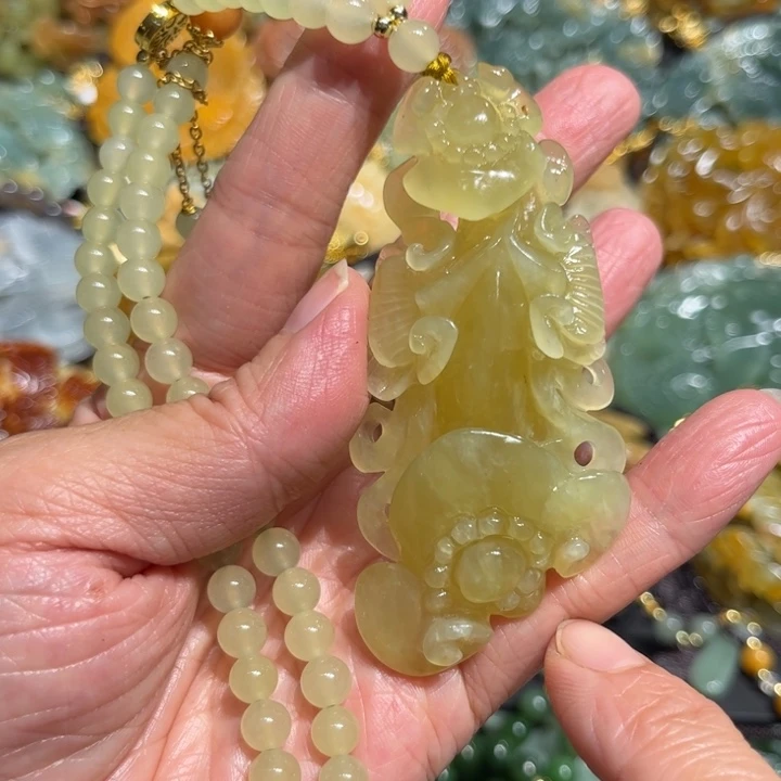 岫玉未镶嵌岫玉吊坠