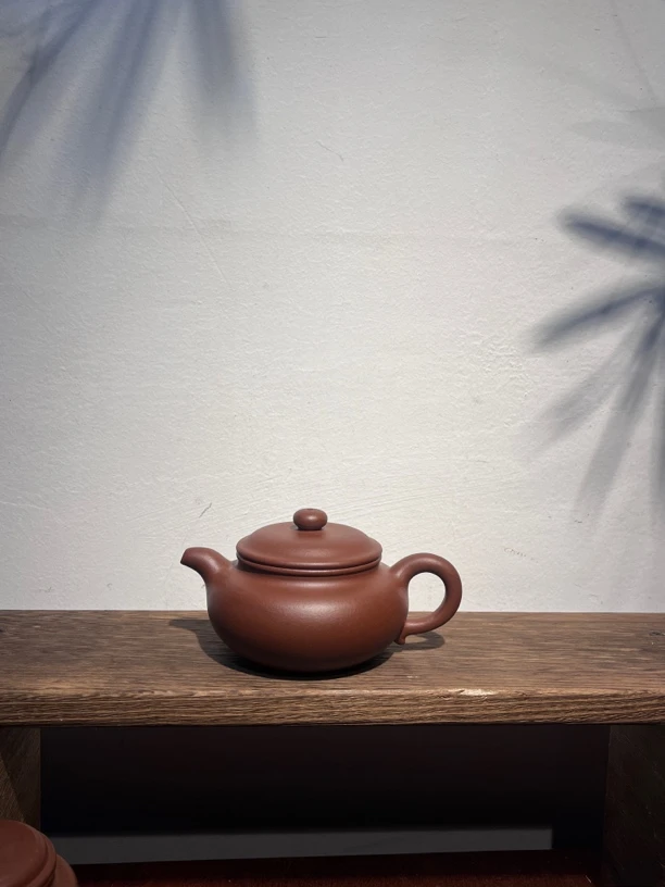 仿古壶 半手工 约250cc 采用黄龙山原矿紫泥制作