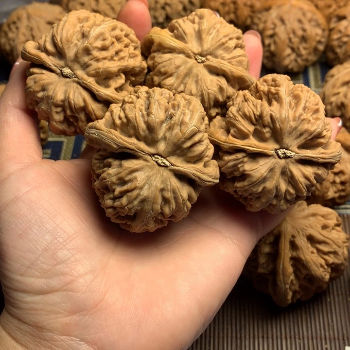 吊坠文玩核桃福*粗筋