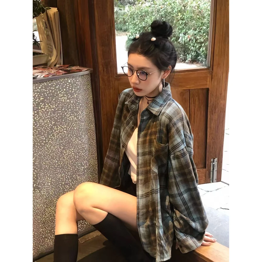 美式复古格子长袖衬衫女春秋宽松设计感法式别致防晒开衫衬衣外套